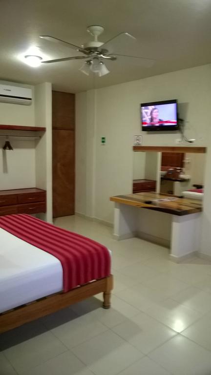 Auto Hotel Paraiso Inn Palenque Phòng bức ảnh