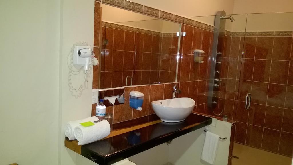 Auto Hotel Paraiso Inn Palenque Phòng bức ảnh